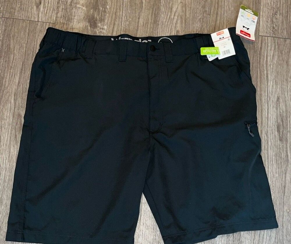 NWT Wrangler Shorts Size 46